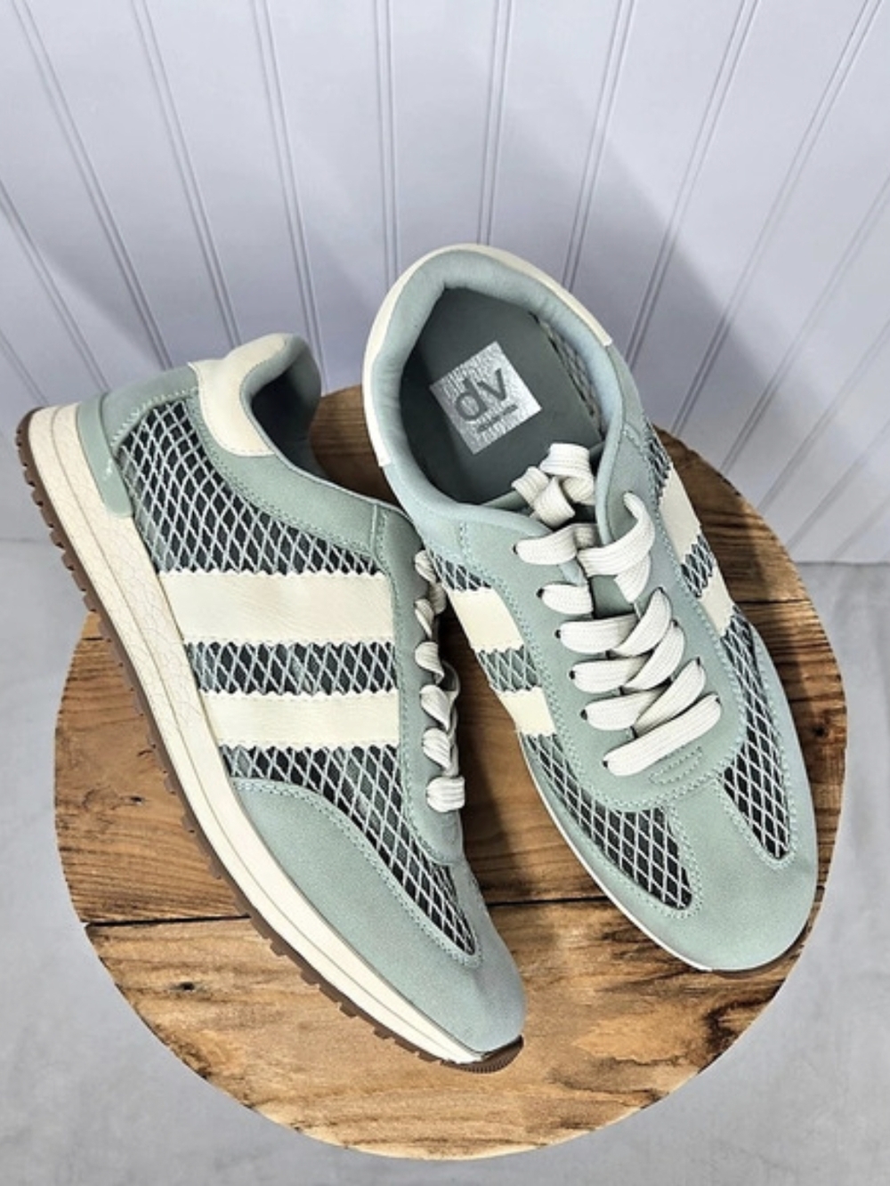 DV Dolce Vita Jammy - Sage Green Mesh Sneakers Size 8 Women's